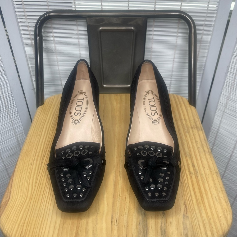 Tod’s Black Suede Studded Bow Kitten Heels Slip On Italian Made Size 7